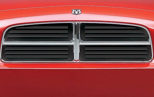 2007 Dodge Charger RT Front Grille and Badging