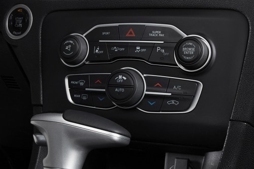 2017 Dodge Charger R/T Sedan Center Console