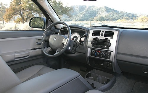 2005 Dodge Dakota 4dr Quad Cab Laramie Interior