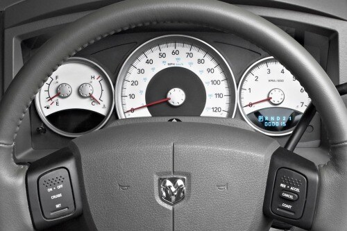 2007 Dodge Dakota Laramie Crew Cab Pickup Gauge Cluster