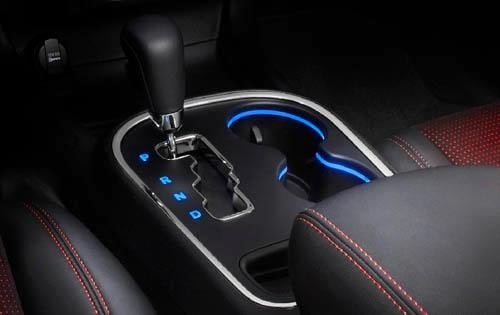 2011 Dodge Durango Shifter Detail