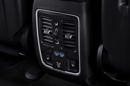 2014 Dodge Durango R/T 4dr SUV Interior Detail