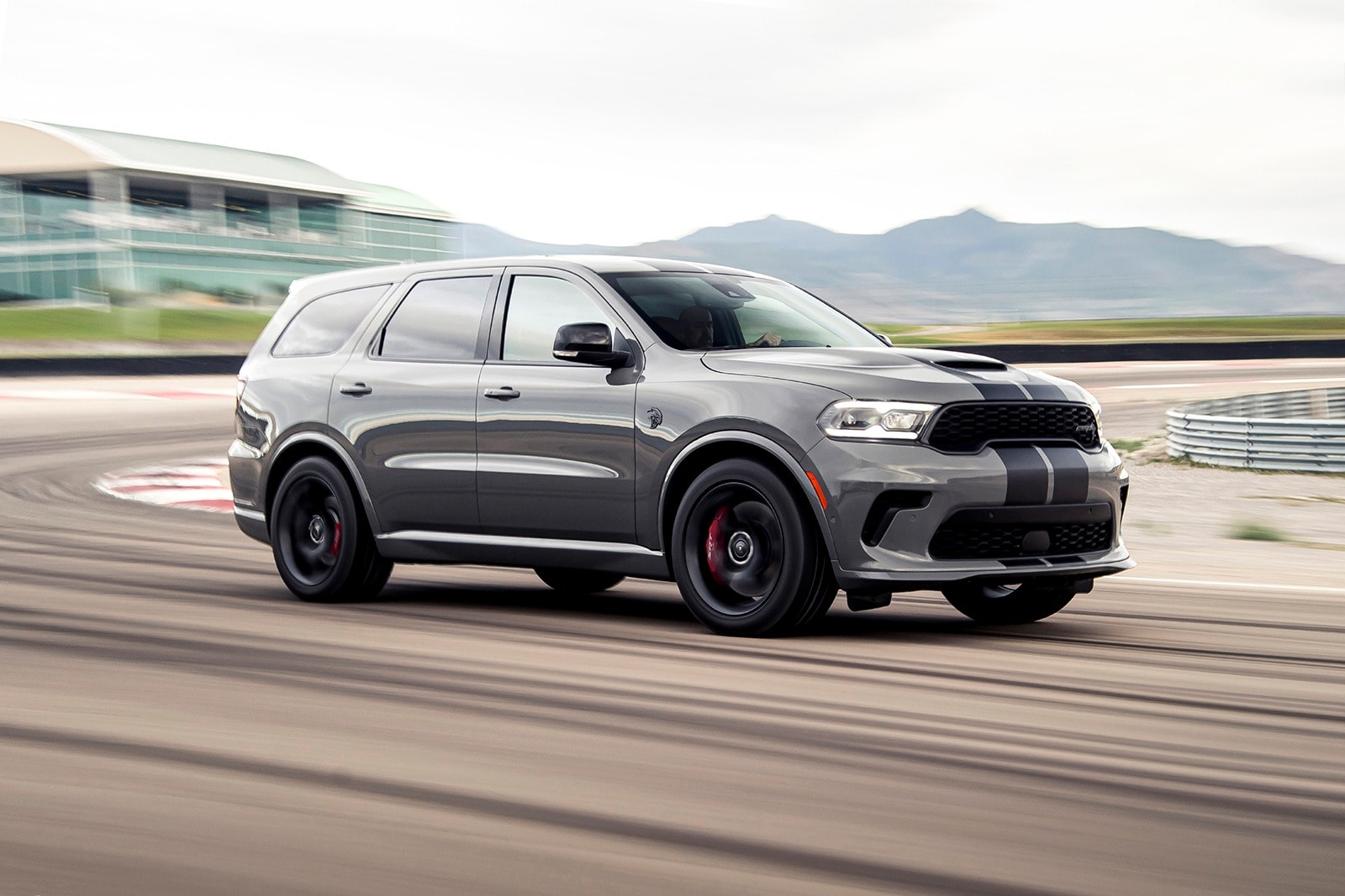 Tested The 2021 Dodge Durango Srt Hellcat Is A Seriously Fast Suv Edmunds