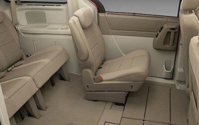 Used 2008 Dodge Grand Caravan Pictures 139 Photos Edmunds 2008 Dodge Grand Caravan Sxt Rear Interior