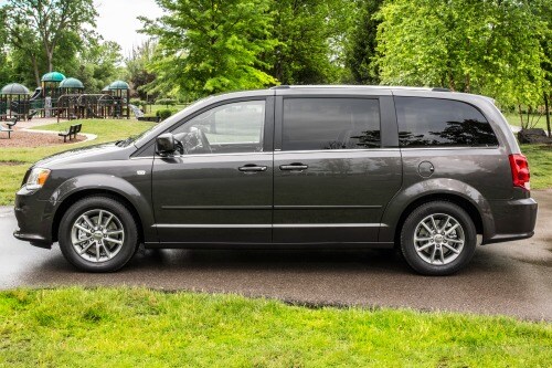 2014 Dodge Grand Caravan SXT Minivan Profile. Options Shown.