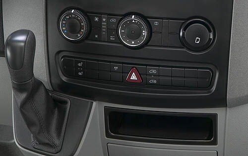 2007 Dodge Sprinter Cargo 2500 144 WB Center Console