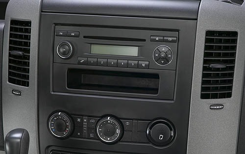 2007 Dodge Sprinter Cargo 3500 170 WB Center Console