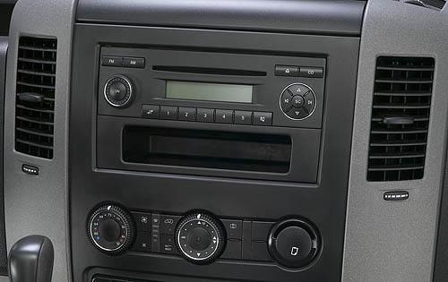 2009 Dodge Sprinter Cargo 2500 170 WB Center Console