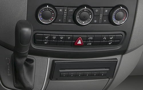 2007 Dodge Sprinter 170 WB Center Console