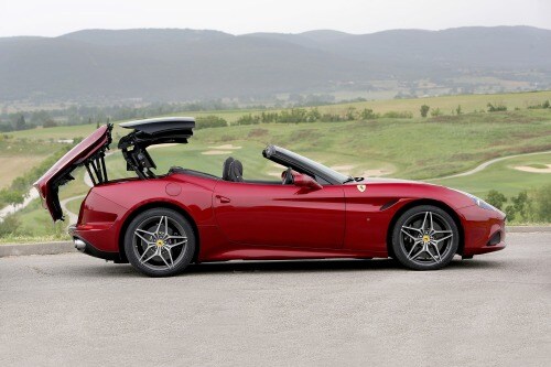 2016 Ferrari California T Convertible Profile