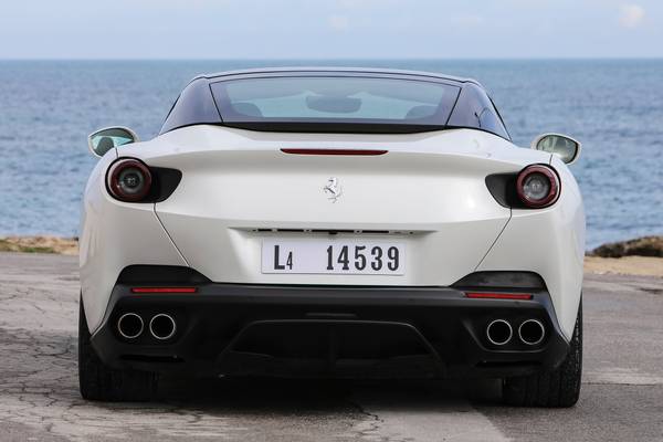2019 Chevrolet Corvette Vs 2019 Ferrari Portofino