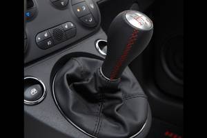 2018 FIAT 500 Interior Pictures