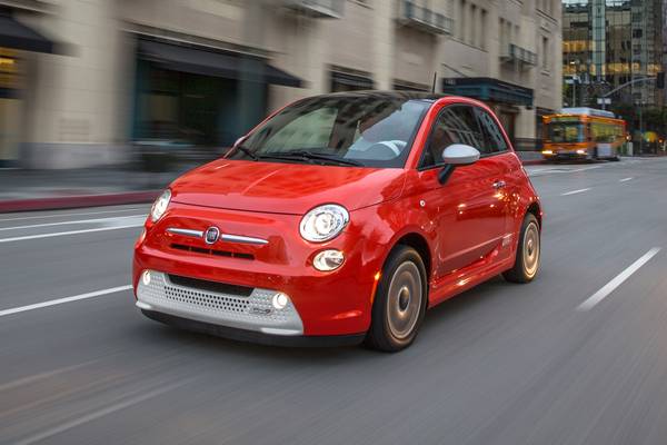The 2018 FIAT 500e The 2018 FIAT 500e