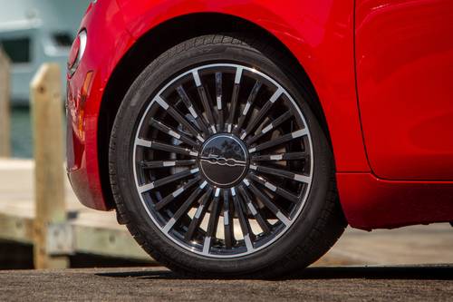 2024 FIAT 500e INSPI(RED) 2dr Hatchback Wheel