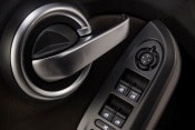 FIAT 500X Lounge 4dr SUV Interior Detail