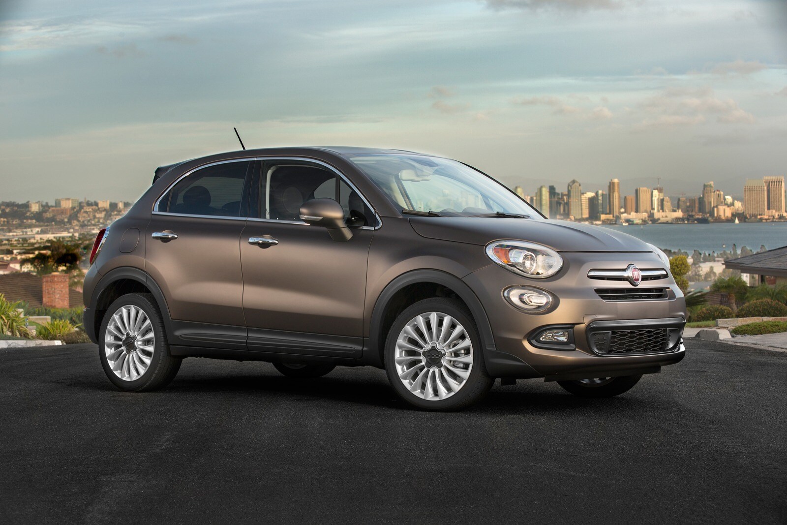 2017 FIAT 500X Review & |