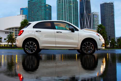 2021 FIAT 500X Pop 4dr SUV Profile. Sport Appearance Package Shown.