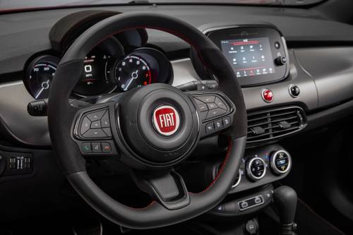 FIAT 500X Sport 4dr SUV Steering Wheel Detail