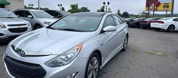 Hyundai Sonata Hybrid 2015 Limited 4dr Sedan (2.4L 4cyl gas/electric hybrid 6A)