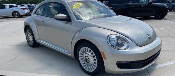 Volkswagen Beetle 2015 1.8T Classic 2dr Hatchback (1.8L 4cyl Turbo 6A)
