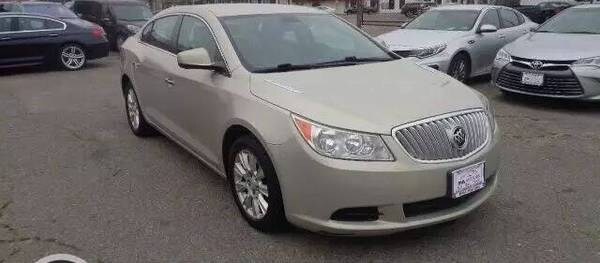 Buick LaCrosse 2012 4dr Sedan (2.4L 4cyl gas/electric hybrid 6A)