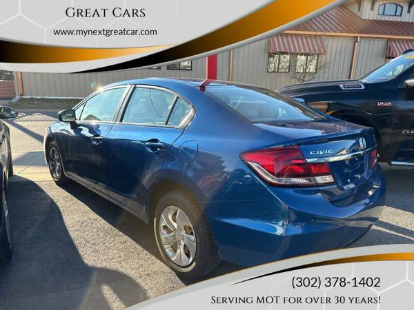 The 2015 Honda Civic The 2015 Honda Civic