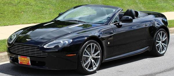 Aston Martin V8 Vantage 2010