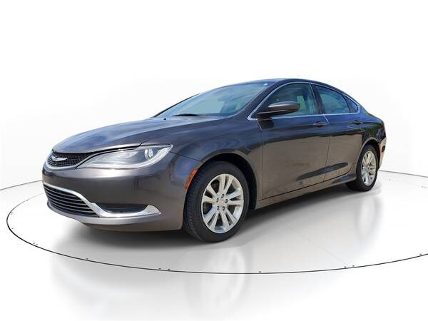 The 2015 Chrysler 200 The 2015 Chrysler 200