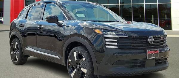 Nissan Kicks 2025 SR 4dr SUV AWD (2.0L 4cyl CVT)