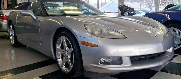Chevrolet Corvette 2005 2dr Convertible (6.0L 8cyl 6M)