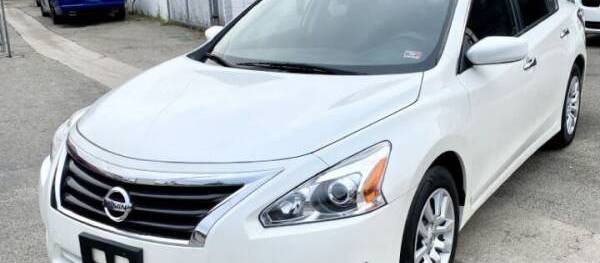 Nissan Altima 2014 2.5 S 4dr Sedan (2.5L 4cyl CVT)