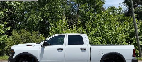 Ram 2500 2025 Tradesman 4dr Crew Cab 4WD SB (6.4L 8cyl 8A)