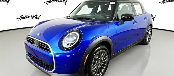 MINI Cooper 2025 S Iconic 4dr Hatchback (2.0L 4cyl Turbo 7AM)