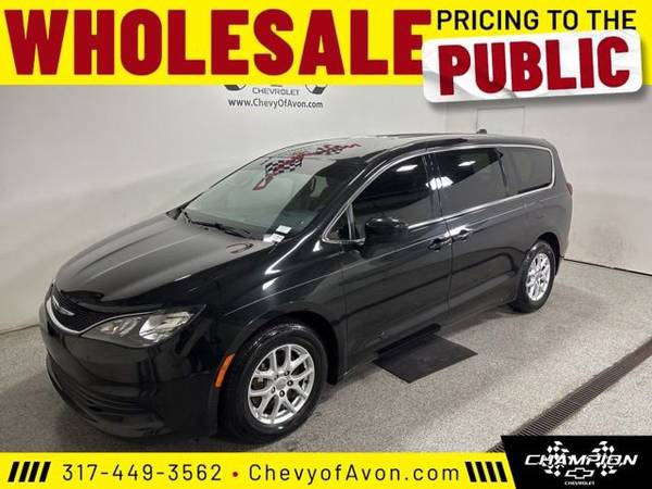 The 2017 Chrysler Pacifica The 2017 Chrysler Pacifica