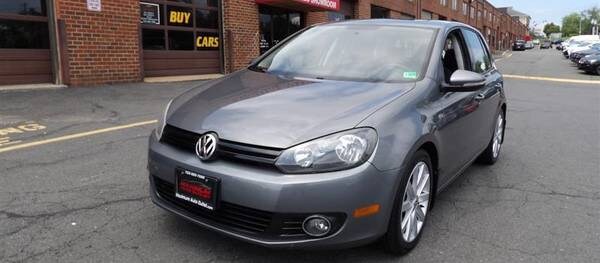 Volkswagen Golf 2011 TDI 4dr Hatchback (2.0L 4cyl Turbodiesel 6M)