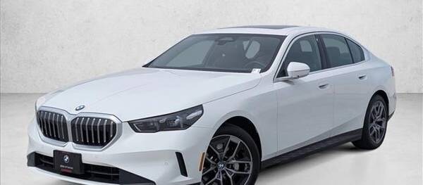 Best BMW Lease Deals & Specials - Lease a BMW With Edmunds