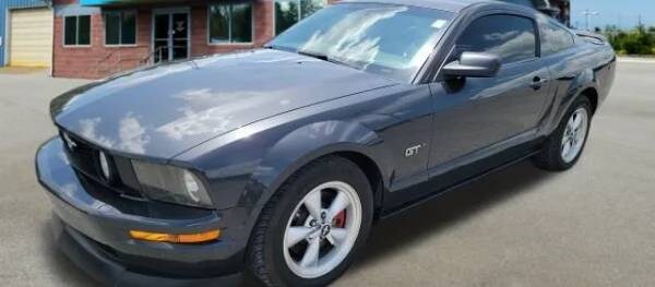 Ford Mustang 2007 GT Deluxe 2dr Coupe (4.6L 8cyl 5M)