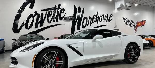 Chevrolet Corvette 2016 Stingray w/1LT 2dr Coupe (6.2L 8cyl 7M)