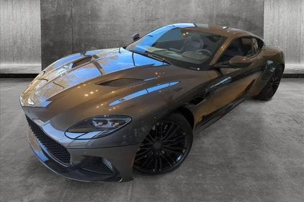 2021 Aston Martin DBS Superleggera Base Coupe