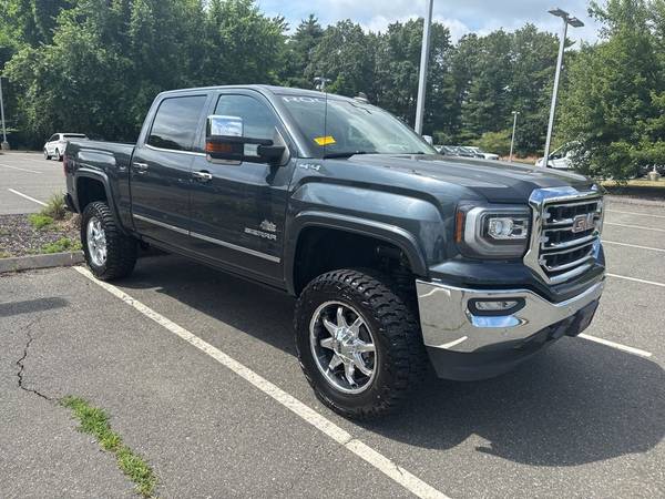 The 2018 GMC Sierra 1500 The 2018 GMC Sierra 1500