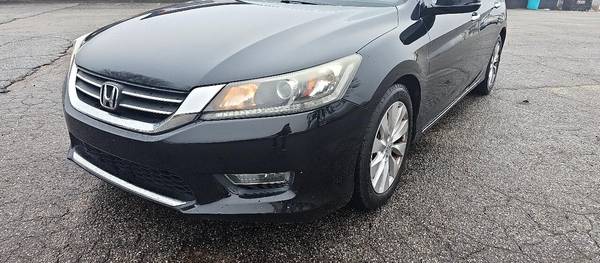 Honda Accord 2013 EX 4dr Sedan (2.4L 4cyl CVT)
