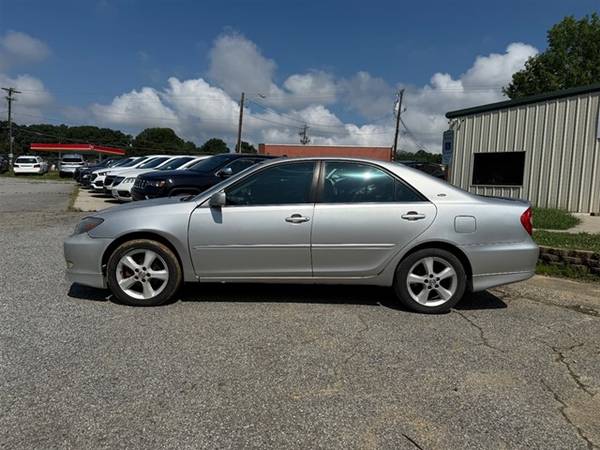 The 2004 Toyota Camry The 2004 Toyota Camry