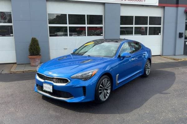 The 2018 Kia Stinger The 2018 Kia Stinger