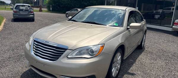 Chrysler 200 2013 LX 4dr Sedan (2.4L 4cyl 4A)
