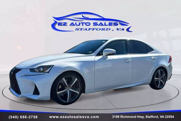 The 2018 Lexus IS 300 The 2018 Lexus IS 300