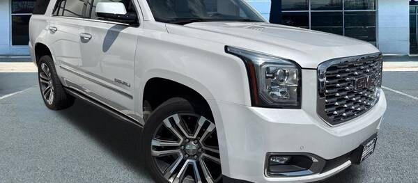 GMC Yukon 2018 Denali 4dr SUV 4WD (6.2L 8cyl 10A)