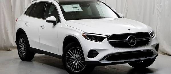 Mercedes-Benz GLC 2026 GLC 300 4MATIC 4dr SUV AWD (2.0L 4cyl Turbo gas/electric mild hybrid 9A)