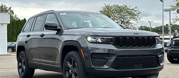 Jeep Grand Cherokee 2025 Altitude X 4dr SUV 4WD (3.6L 6cyl 8A)
