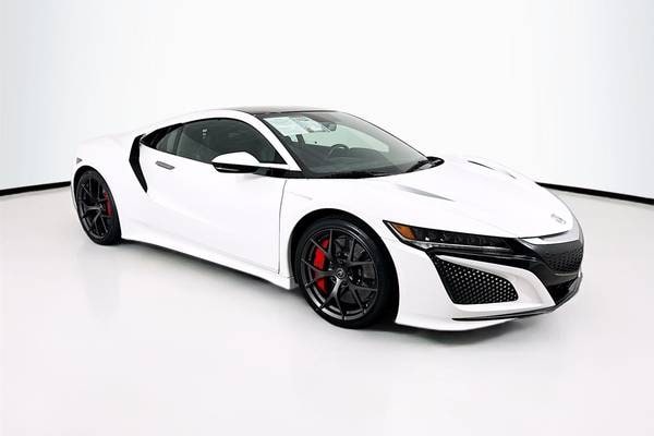 The 2017 Acura NSX The 2017 Acura NSX
