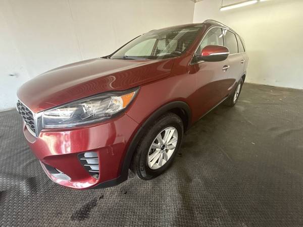 The 2019 Kia Sorento The 2019 Kia Sorento